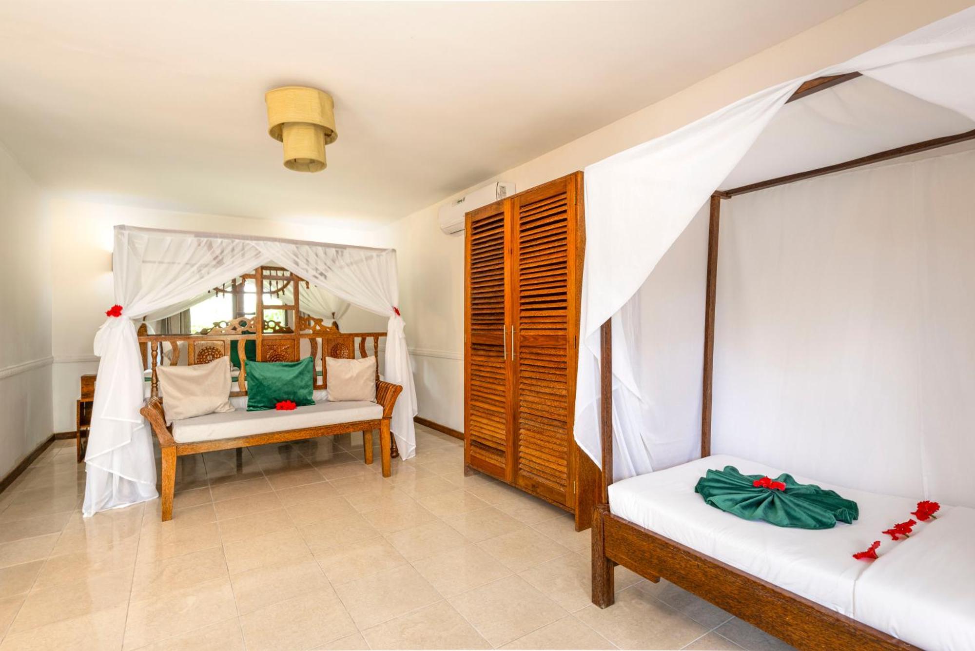 Resort White Paradise Zanzibar 4*